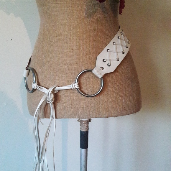 😉SOLD😉 Bohemien style  tie belt White Leather  M - Picture 8 of 8